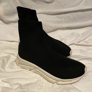 STEVE MADDEN - worn once